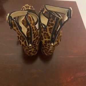 Ann Taylor real fur leopard print shoes